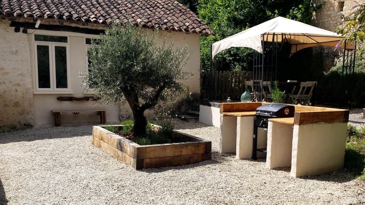 Photo of Outdoor in Salles-Lavalette