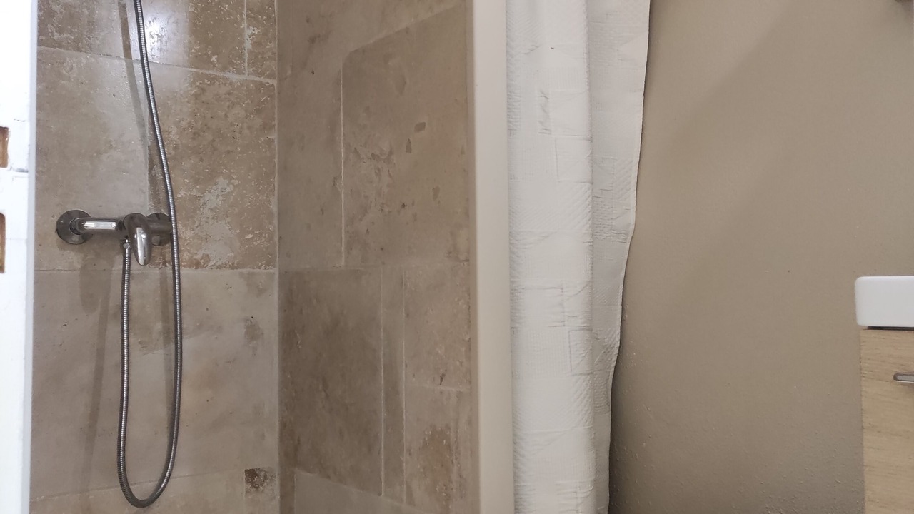 Photo of Bathroom in Palmas-d'Aveyron