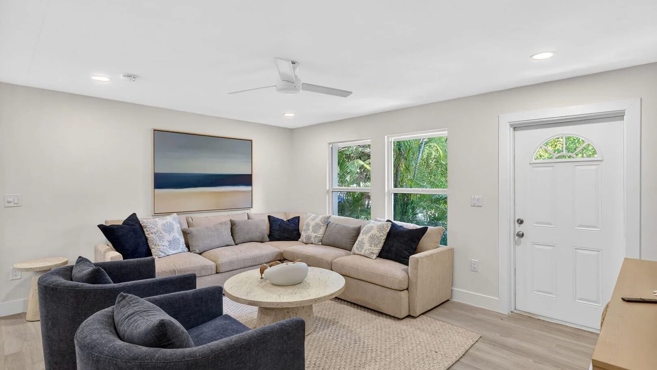 Photo of Livingroom in Captiva