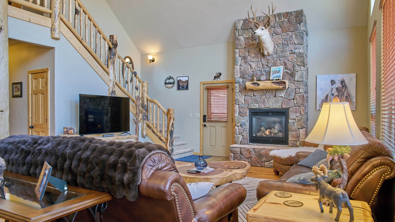 Photo of Livingroom in Ponderosa Pines