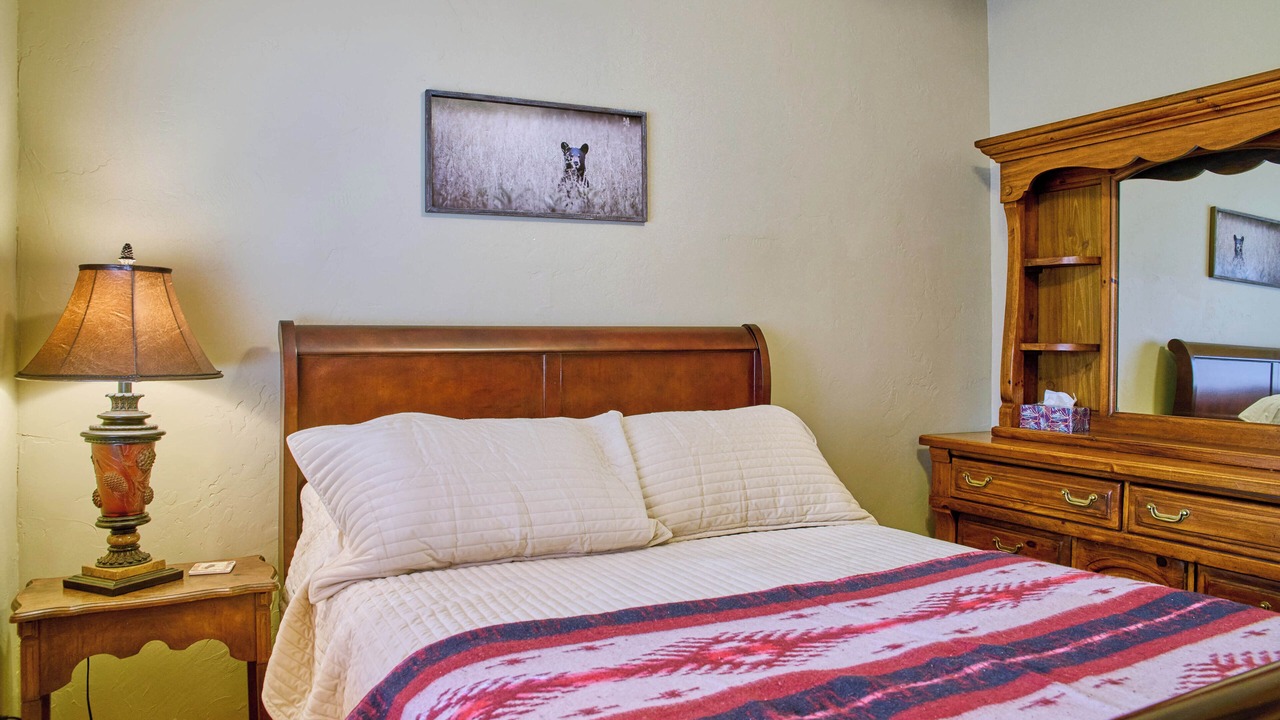 Photo of Bedroom in Ponderosa Pines