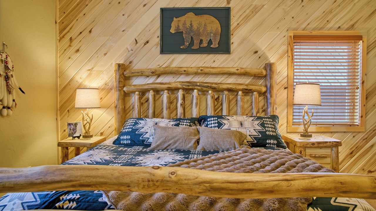 Photo of Bedroom in Ponderosa Pines