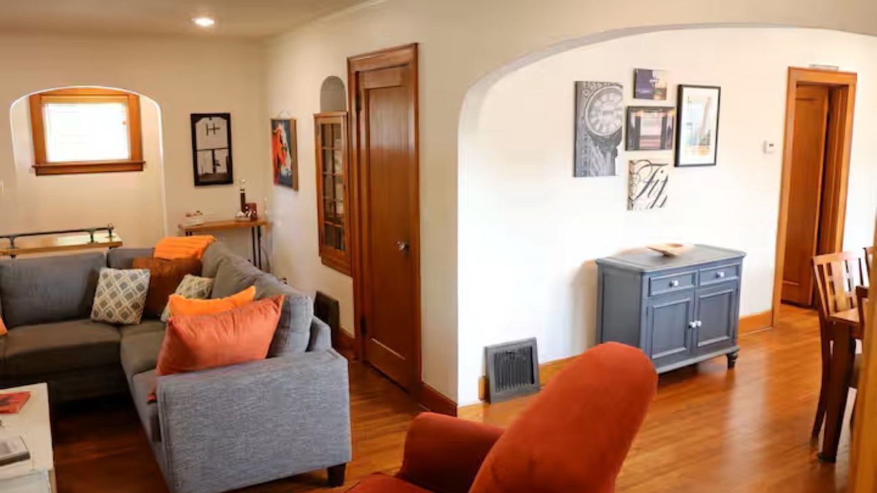 Photo of Livingroom in Burwell