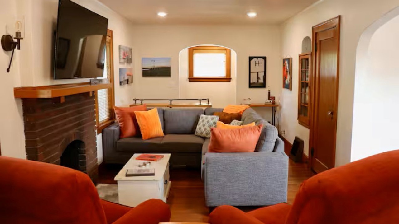 Photo of Livingroom in Burwell