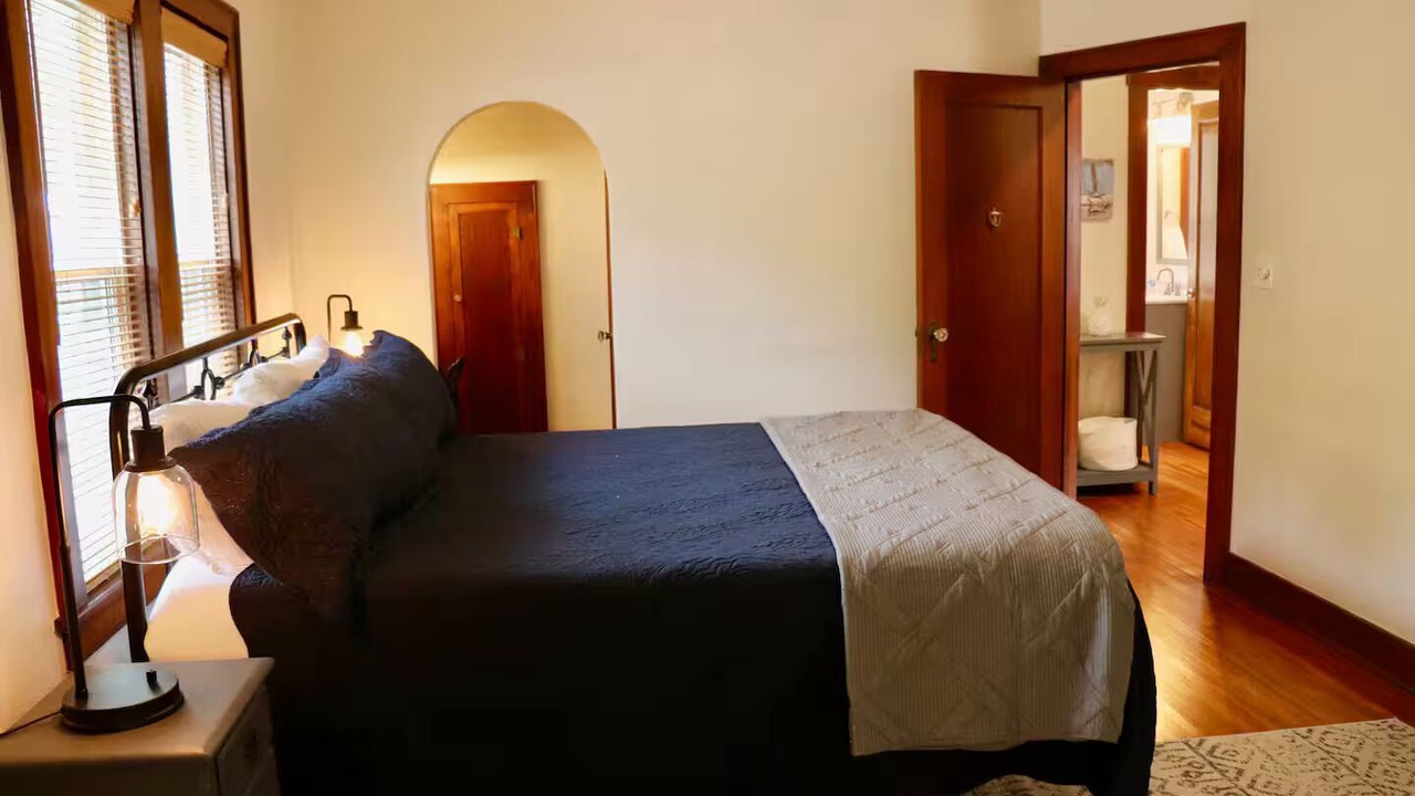 Photo of Bedroom in Burwell