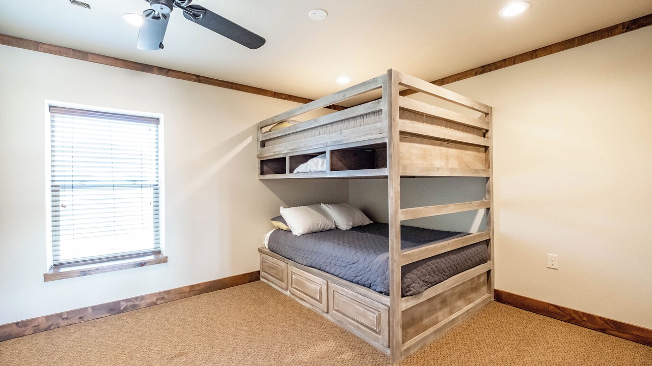 Photo of Bedroom in Justiceburg