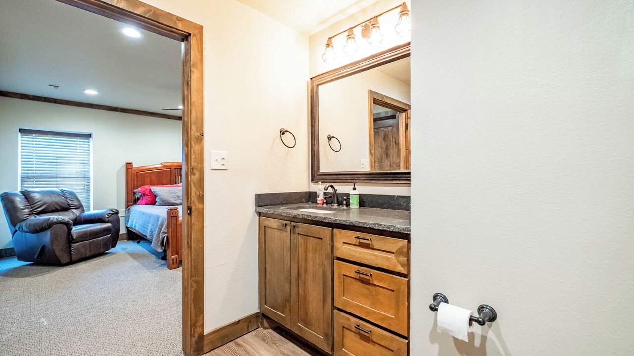 Photo of Bathroom in Justiceburg
