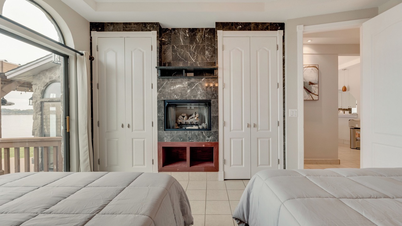 Photo of Bedroom in Cedar Creek Reservoir