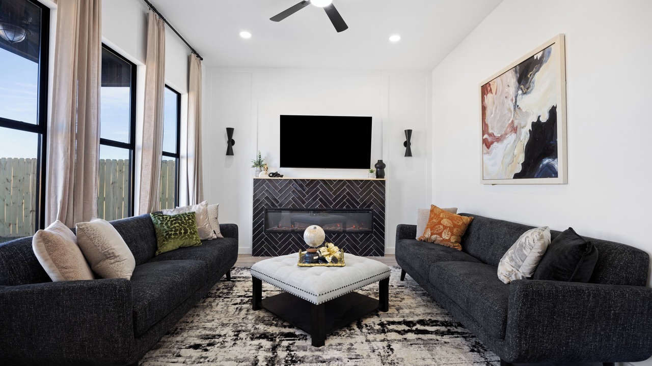 Photo of Livingroom in Cleveland