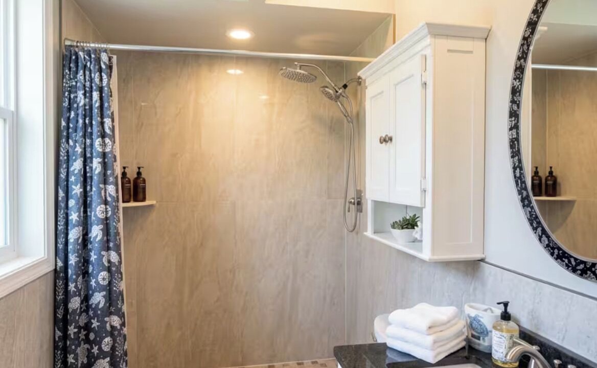 Photo of Bathroom in Brooksville