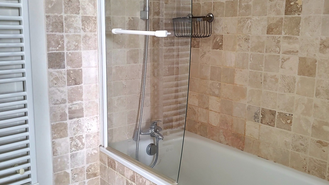 Photo of Bathroom in Andillac