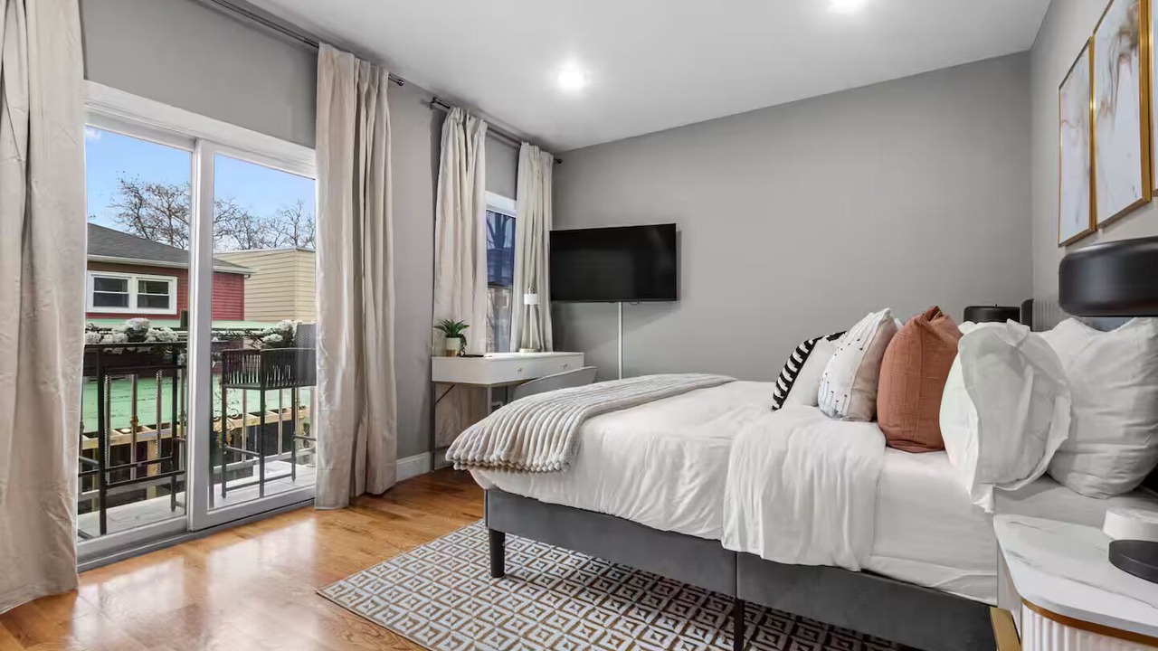 Photo of Bedroom in Hackensack River Waterfront