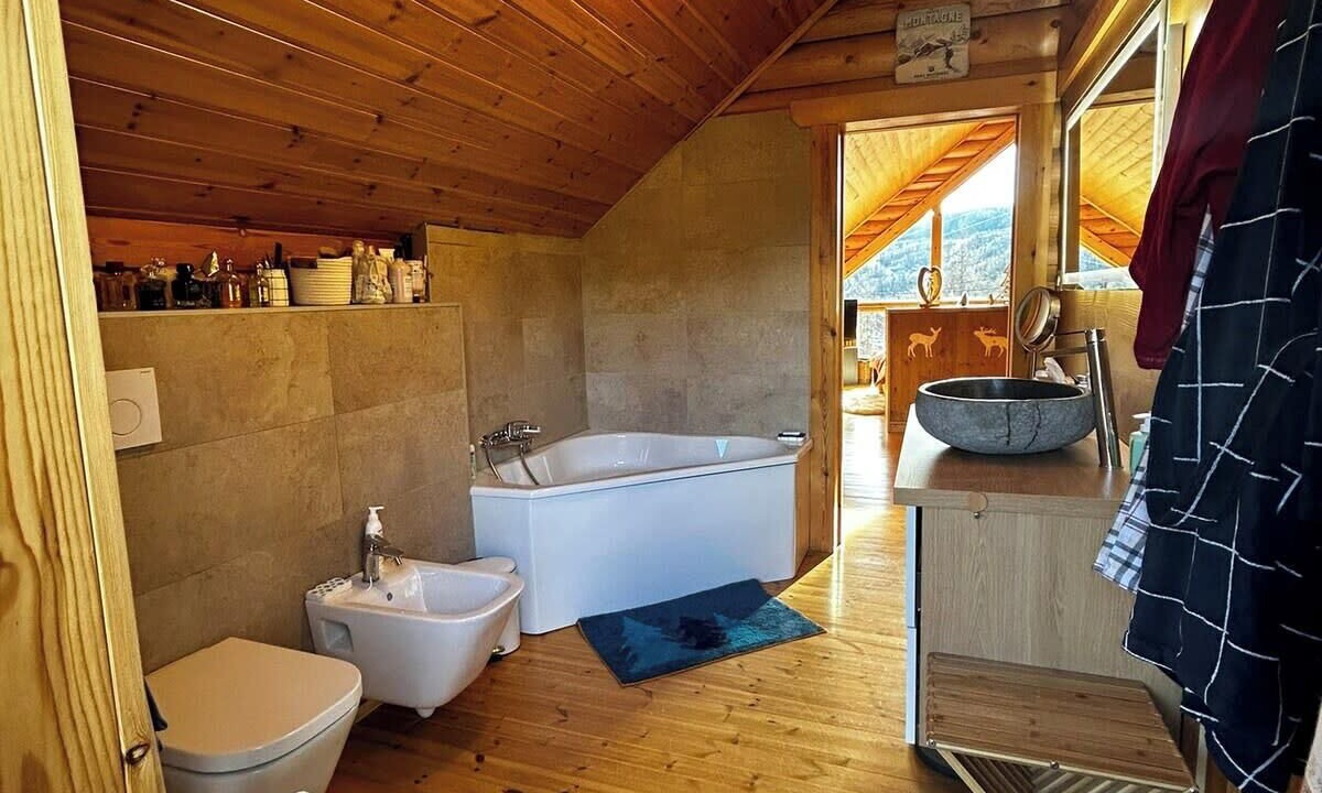Photo of Bathroom in Roubion