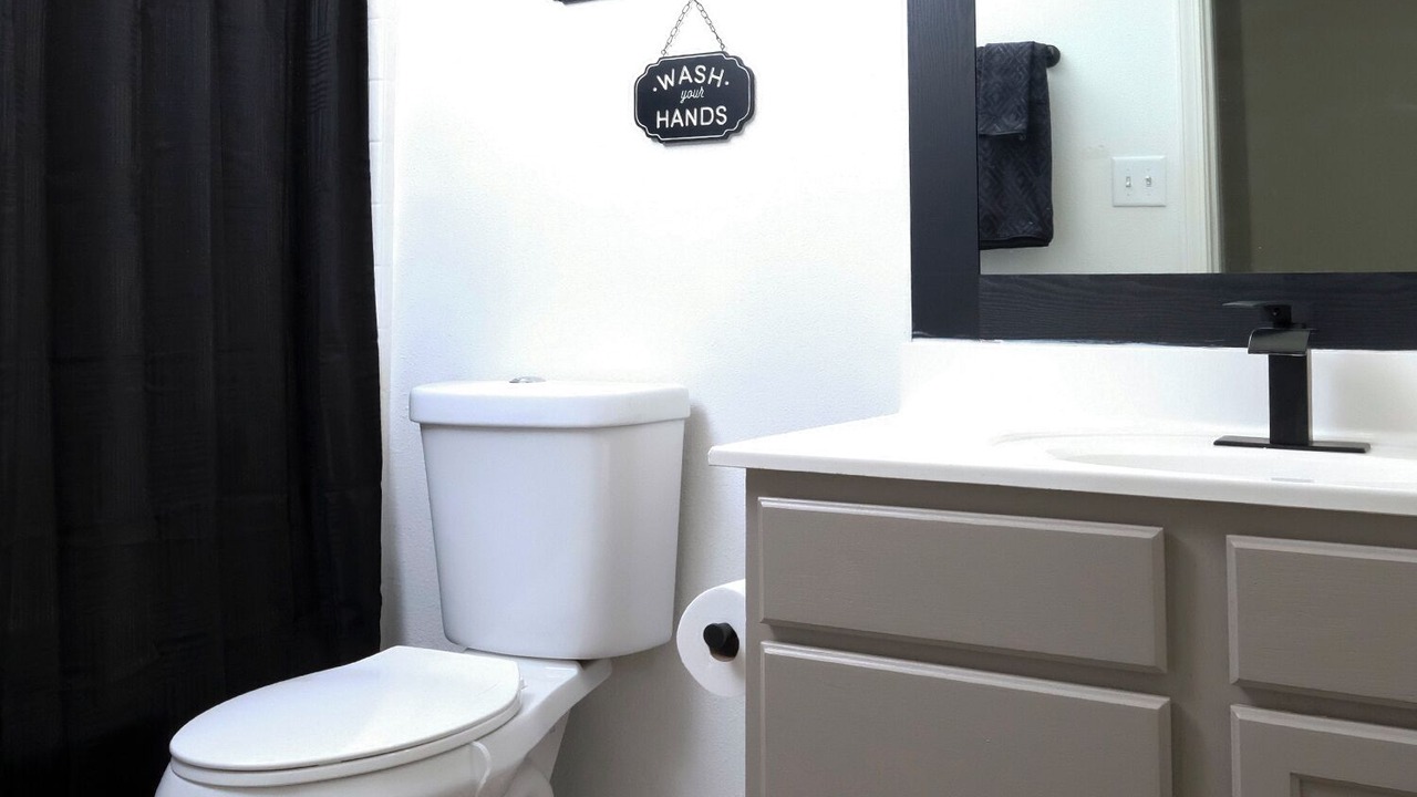 Photo of Bathroom in Vista Sandia