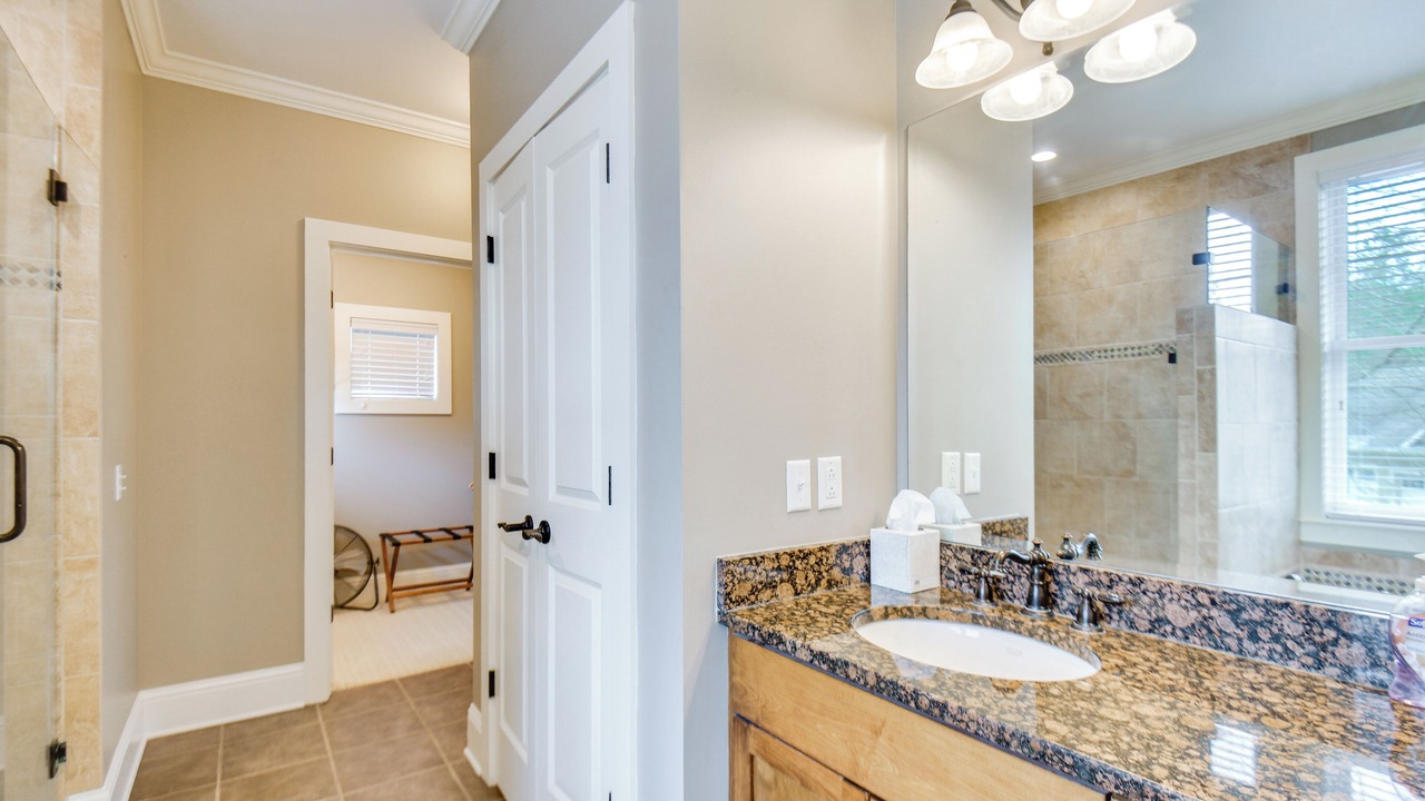 Photo of Bathroom in Lake Oconee