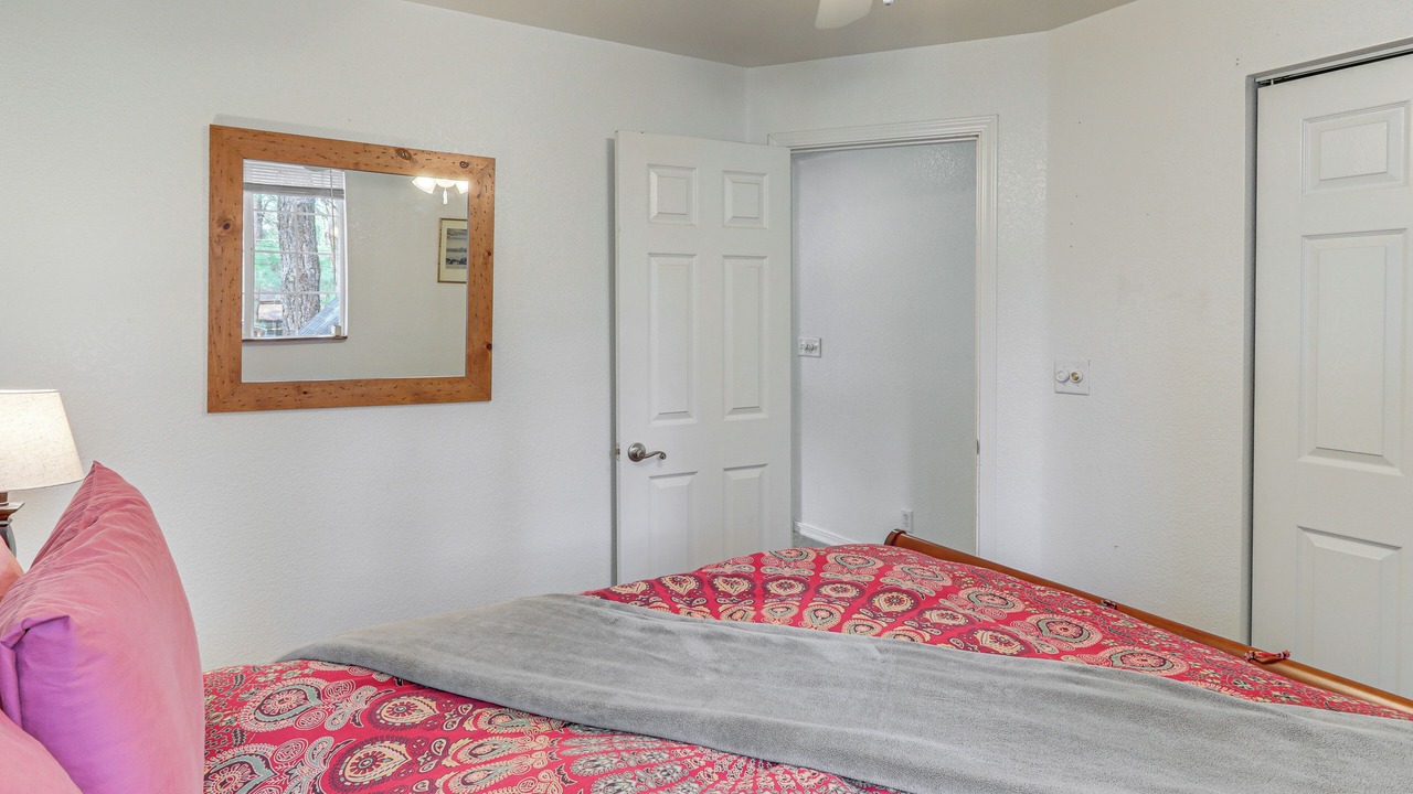Photo of Bedroom in Mountainaire