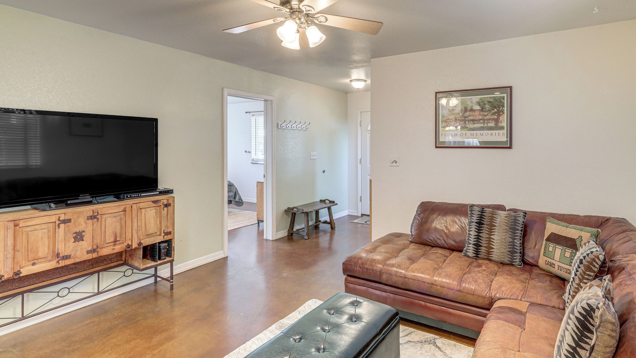 Photo of Livingroom in Mountainaire