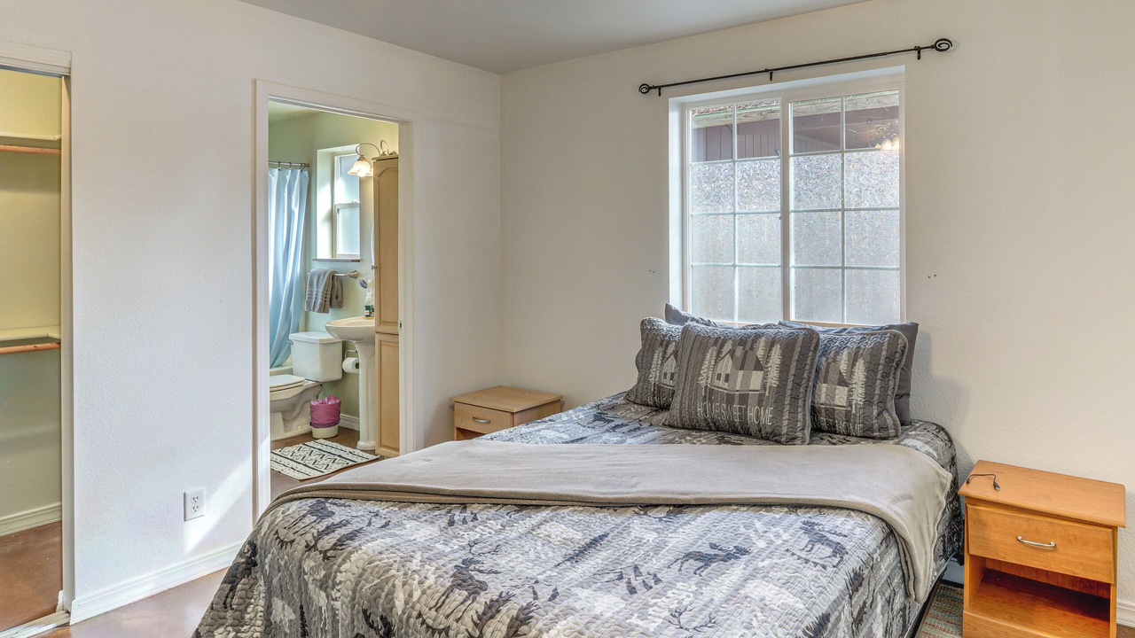 Photo of Bedroom in Mountainaire