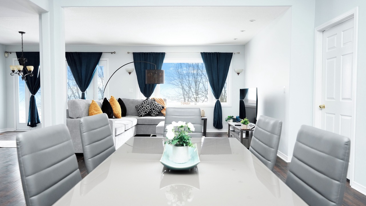 Photo of Livingroom in Barrie