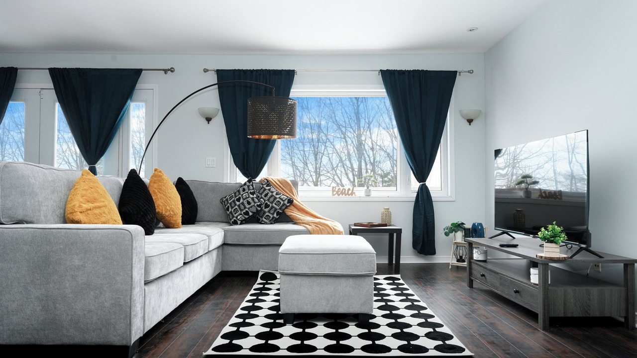 Photo of Livingroom in Barrie