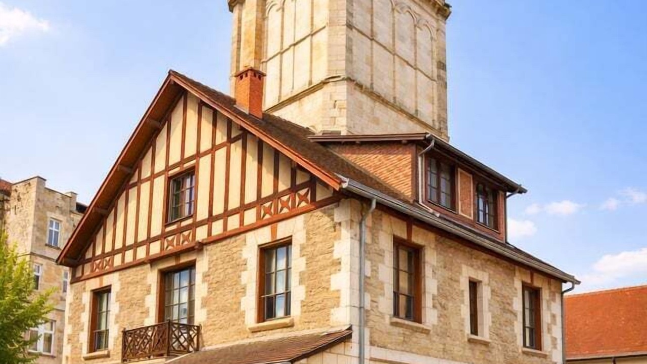 Photo of Others in Loches