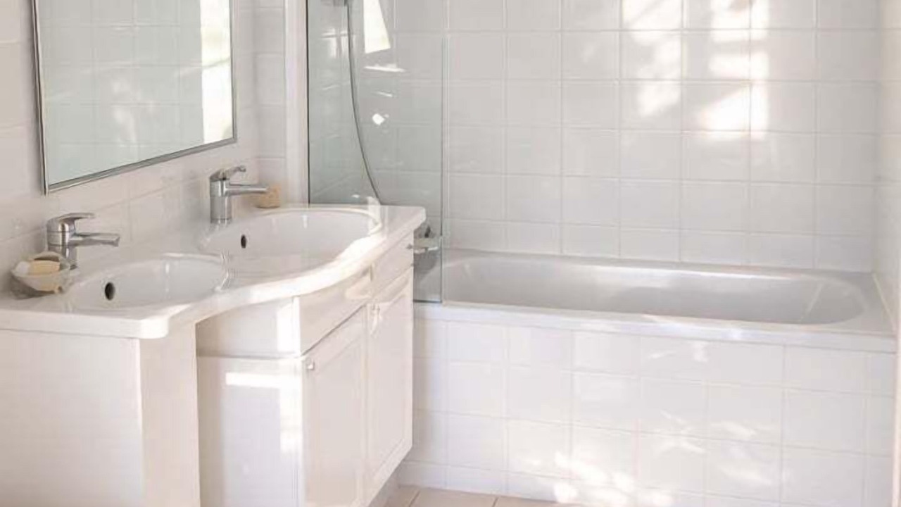 Photo of Bathroom in Chatillon-sur-Indre