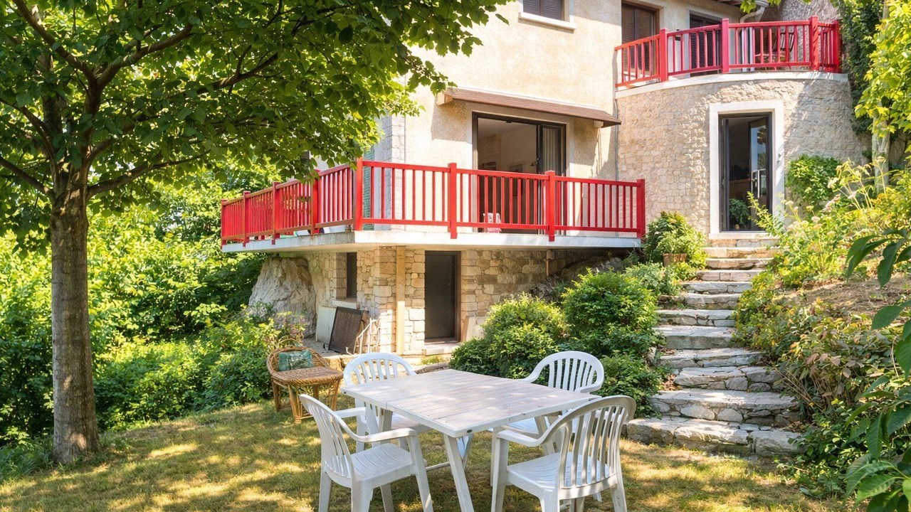 Photo of Outdoor in Courcay