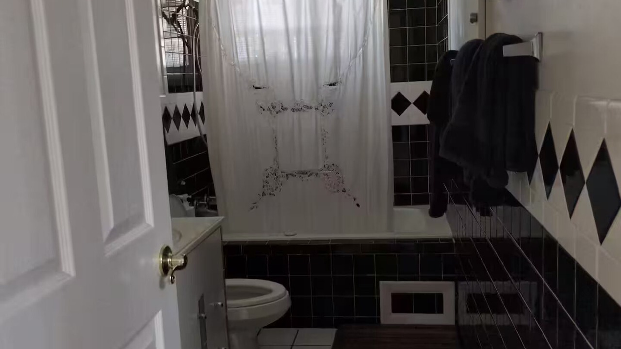 Photo of Bathroom in Espanola