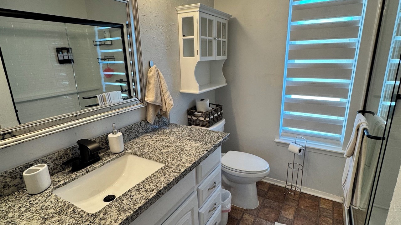 Photo of Bathroom in George Bush Park/Eldridge