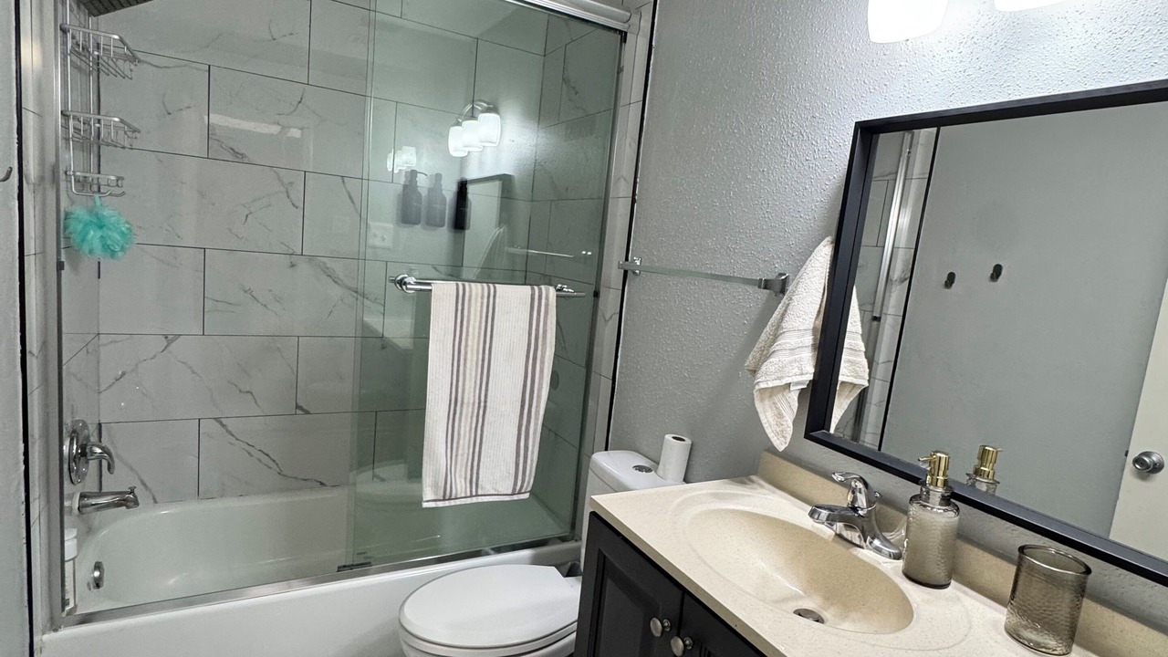 Photo of Bathroom in George Bush Park/Eldridge