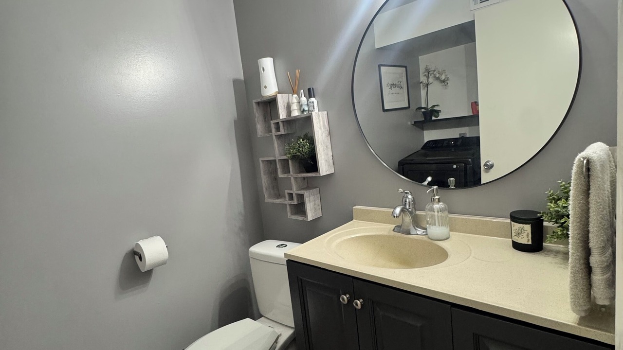 Photo of Bathroom in George Bush Park/Eldridge