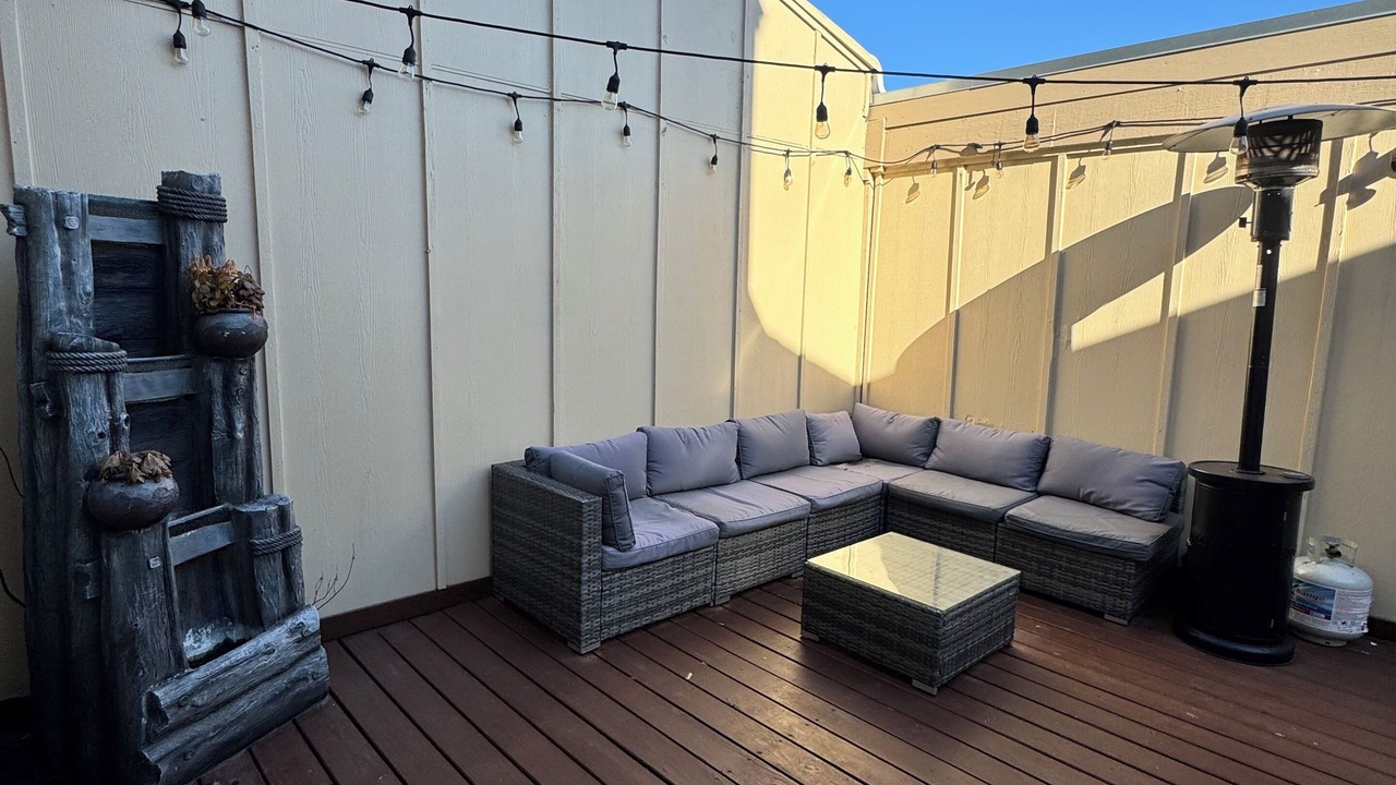 Photo of Patio Balcony in George Bush Park/Eldridge