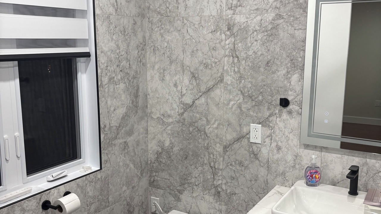 Photo of Bathroom in Dorval