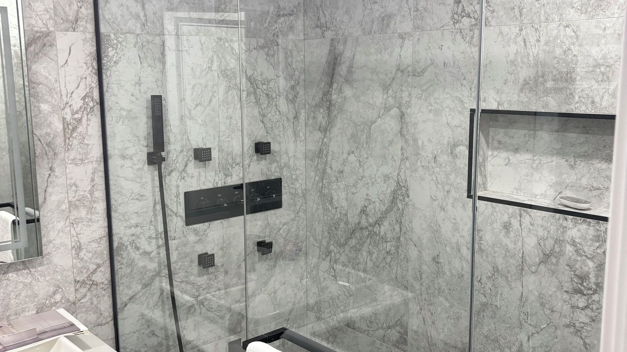 Photo of Bathroom in Dorval