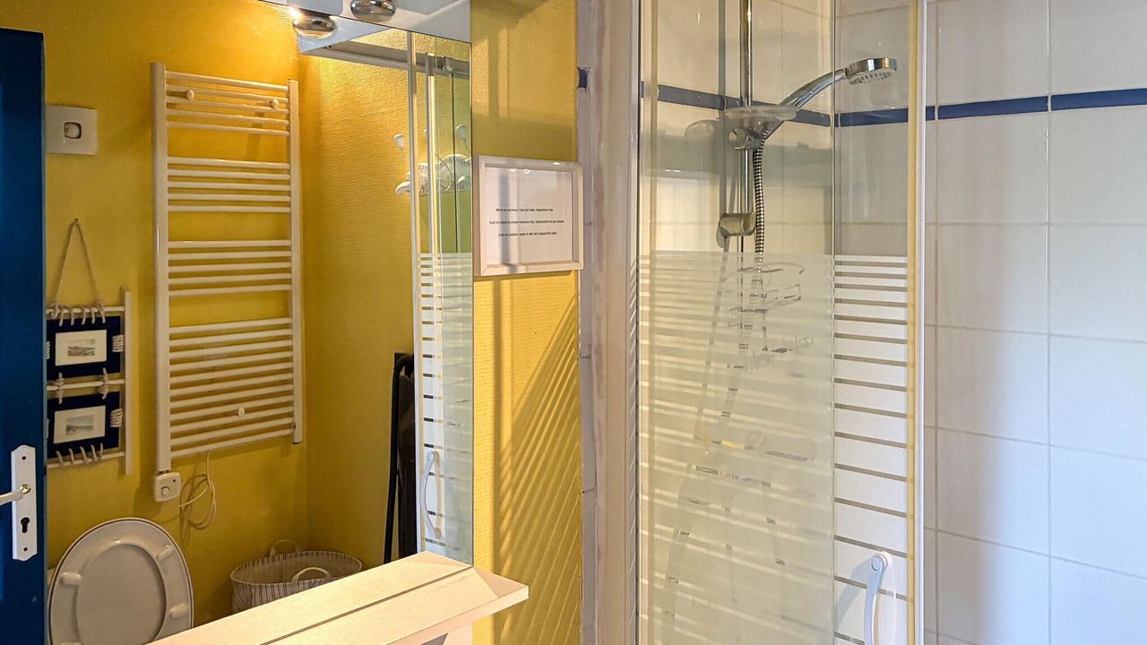 Photo of Bathroom in Luneray