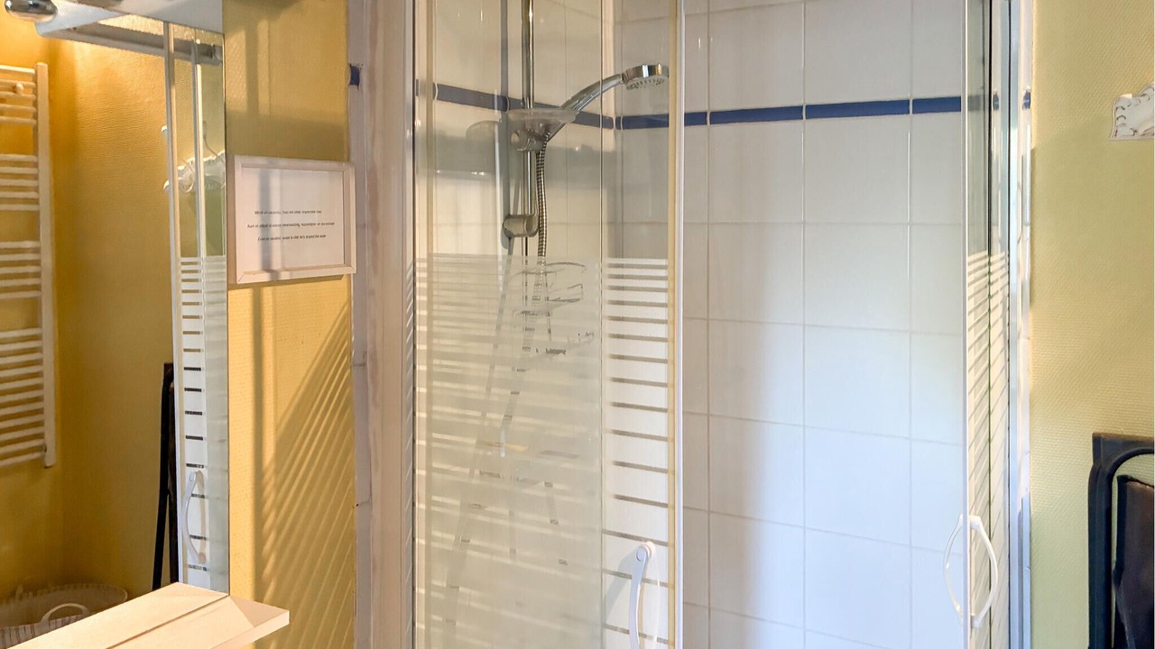 Photo of Bathroom in Luneray