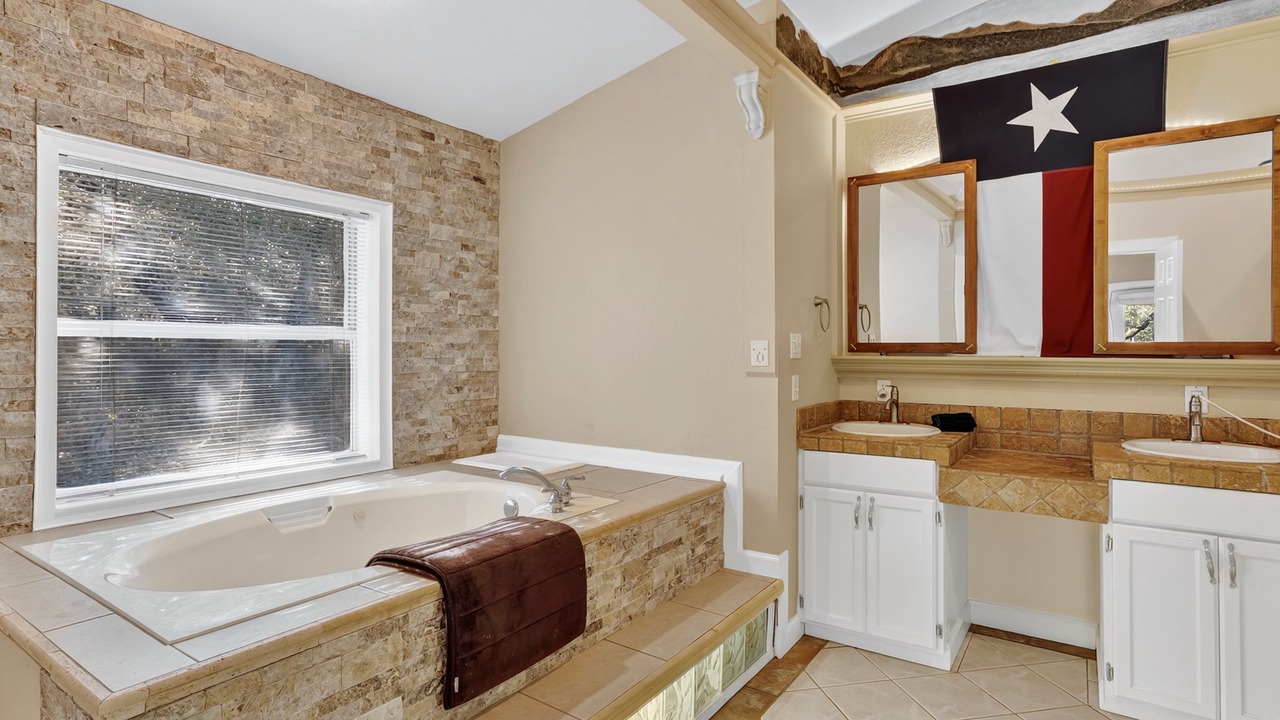 Photo of Bathroom in Spicewood