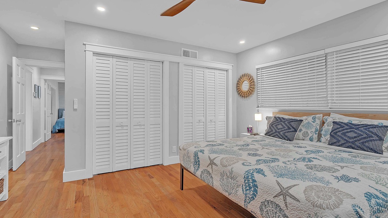 Photo of Bedroom in The Cove