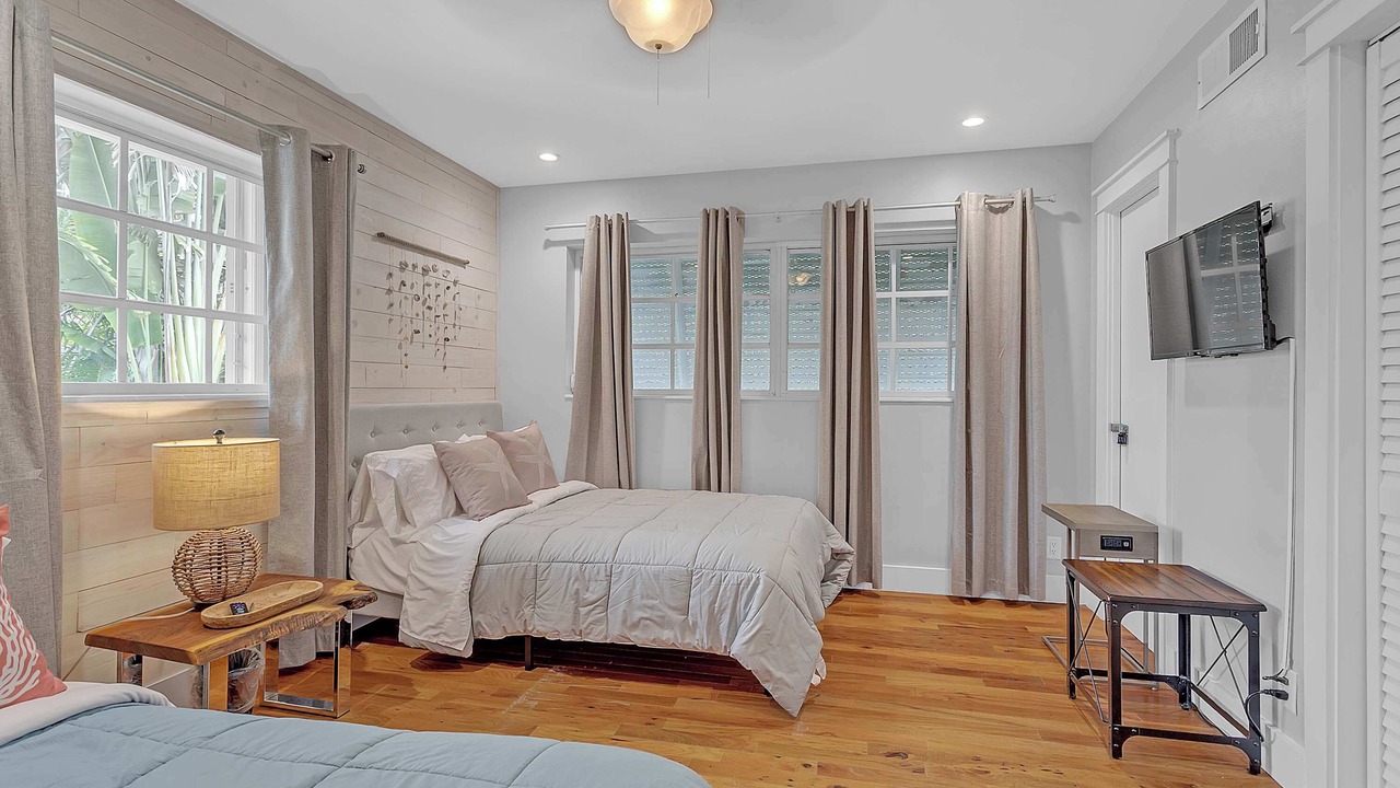 Photo of Bedroom in The Cove