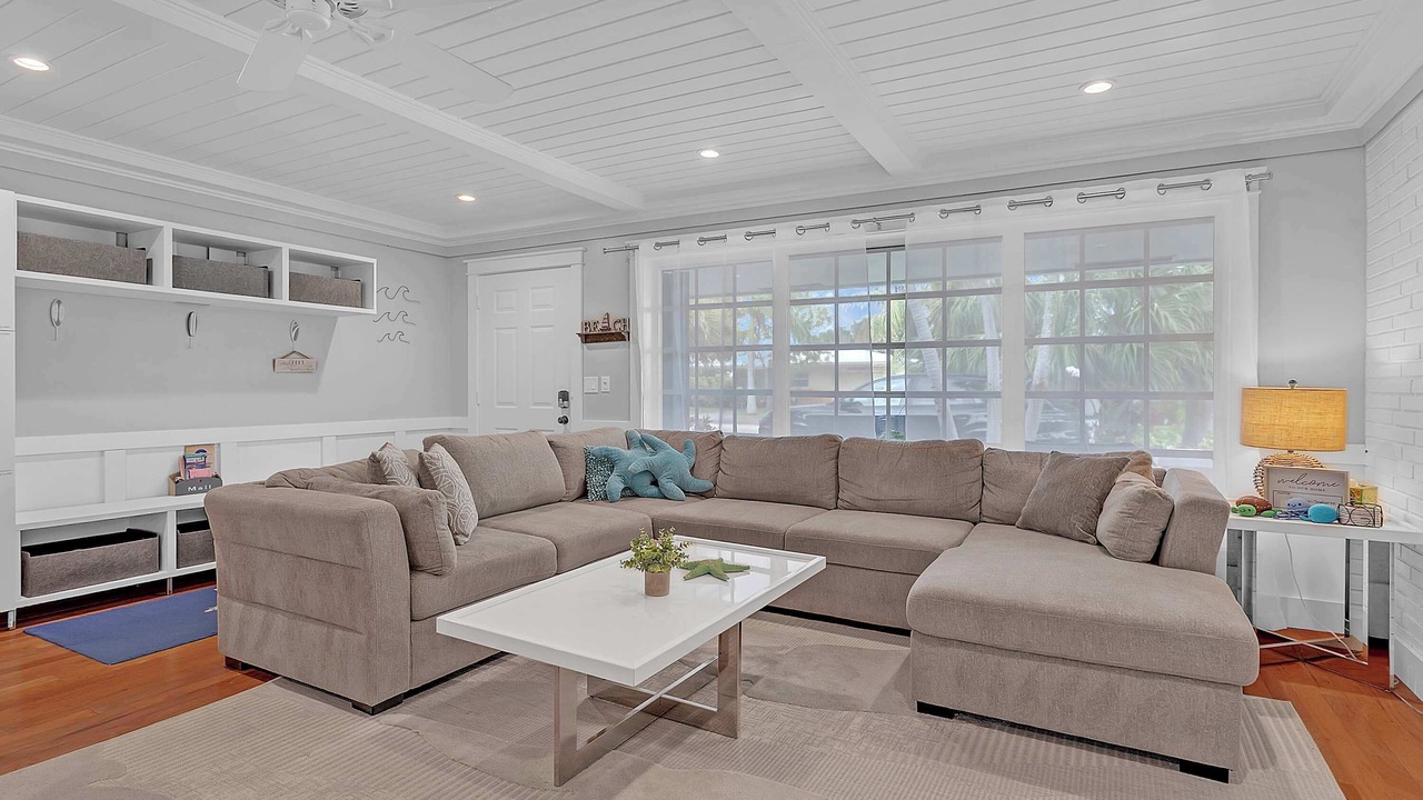 Photo of Livingroom in The Cove
