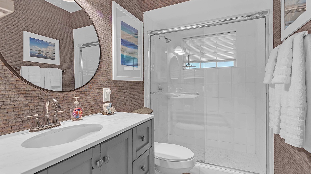 Photo of Bathroom in The Cove