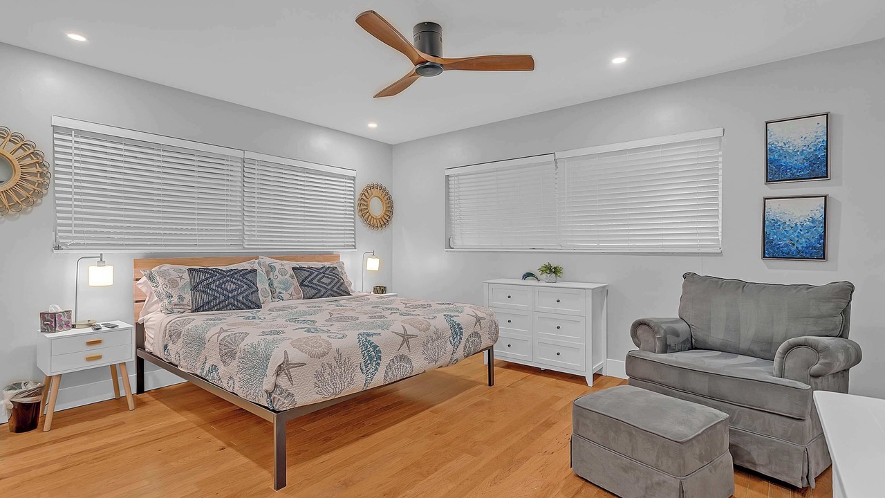 Photo of Bedroom in The Cove