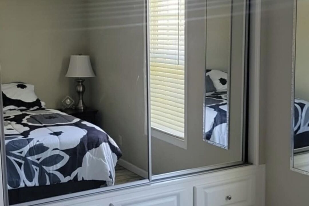 Photo of Bedroom in Bayshore Gardens