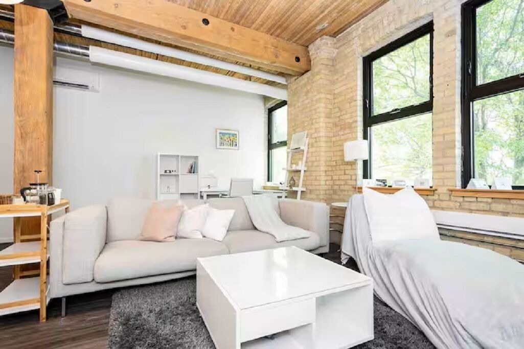 Photo of Livingroom in Winnipeg
