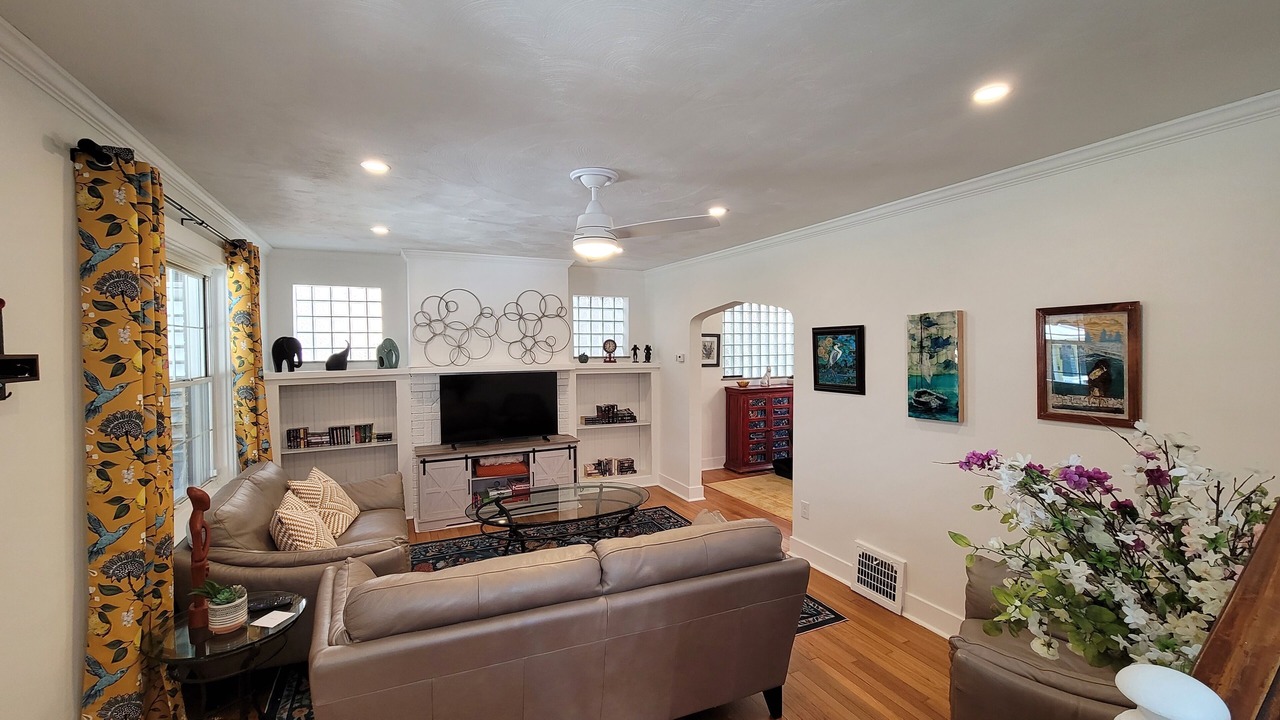 Photo of Livingroom in Brookline