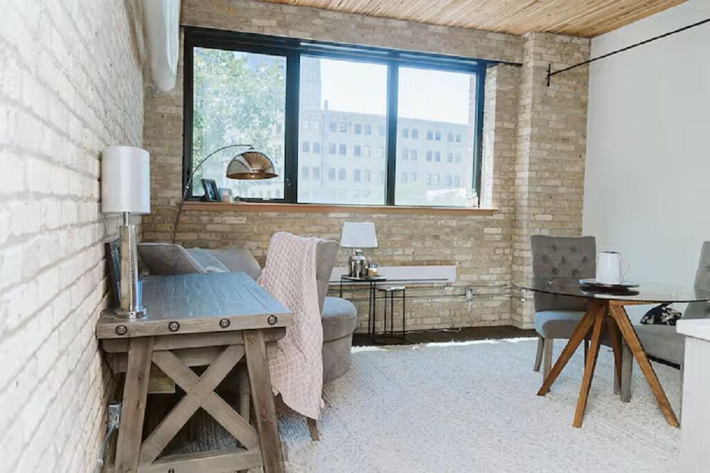 Photo of Livingroom in Exchange District