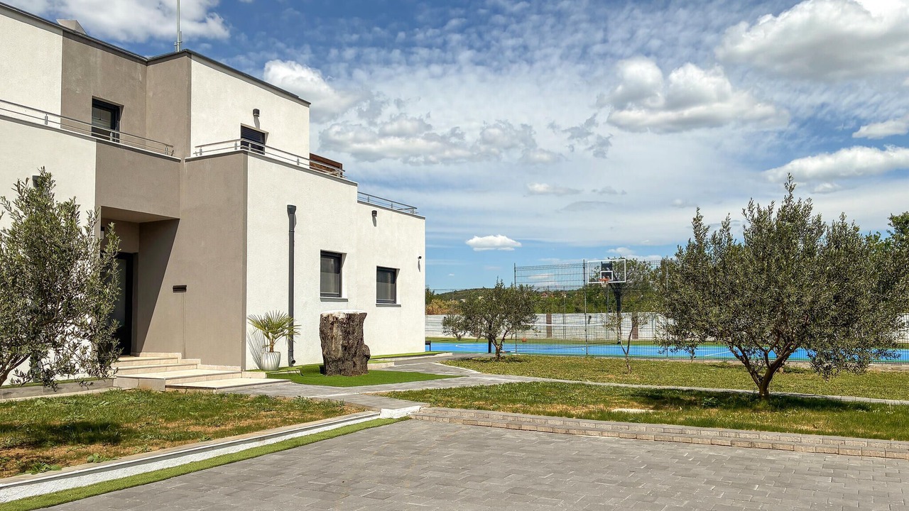 Photo of Others in Benkovac