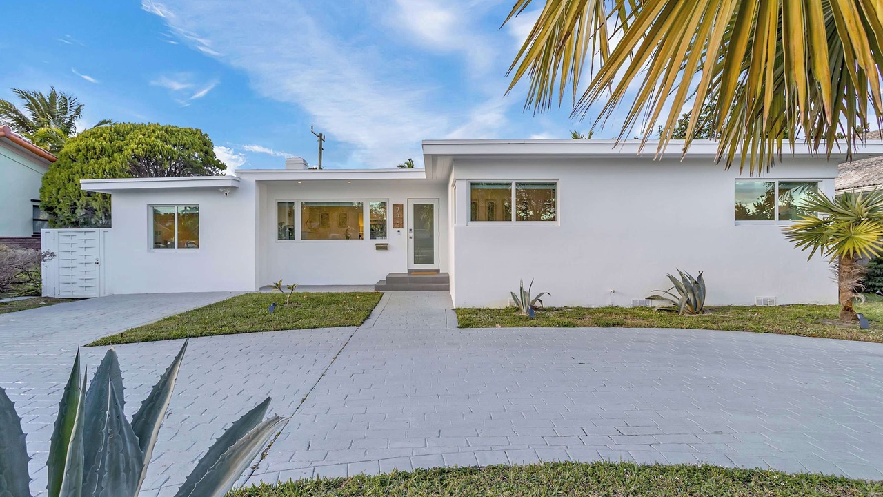 Photo of Outdoor in Miami Springs