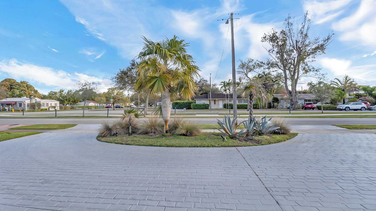Photo of Outdoor in Miami Springs