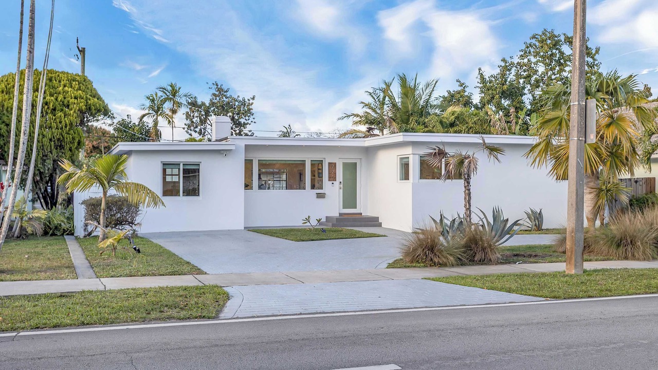 Photo of Outdoor in Miami Springs